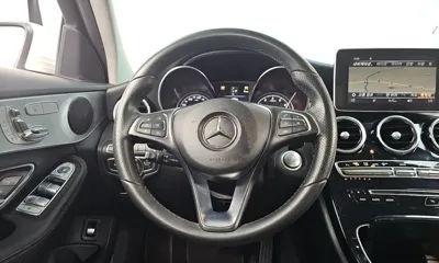 Mercedes-Benz C-Class 2018, 111074 км, за 9441.94 USD - фото 13