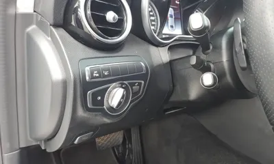 Mercedes-Benz C-Class 2018, 111074 км, за 9441.94 USD - фото 29