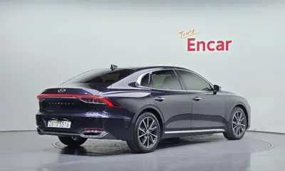 Hyundai Grandeur 2022, 38874 км, за 16253.71 USD