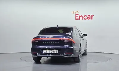 Hyundai Grandeur 2022, 38874 км, за 16253.71 USD