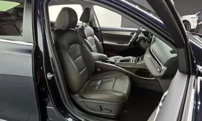 Hyundai Grandeur 2022, 38874 км, за 16253.71 USD - фото 12