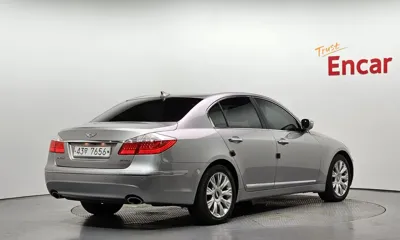 Hyundai Genesis 2010, 149167 км, за 2409.32 USD