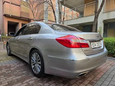 Hyundai Genesis 2013, 211127 км, за 2901.91 USD - фото 8