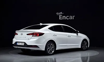 Hyundai Avante 2019, 152847 км, за 5730.28 USD