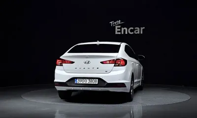 Hyundai Avante 2019, 152847 км, за 5730.28 USD