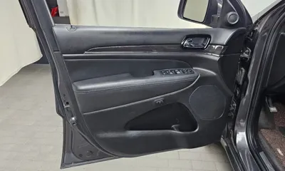 Jeep Cherokee 2019, 128864 км, за 11181.17 USD - фото 24