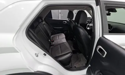 Hyundai Venue 2020, 88643 км, за 8609.26 USD - фото 11