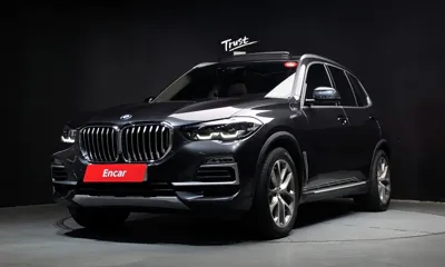 BMW X5 · 2021 год