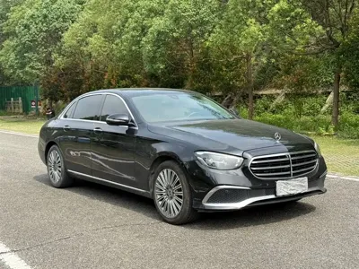Mercedes-Benz E-Class 2021, 80000 км, за 30488.48 USD