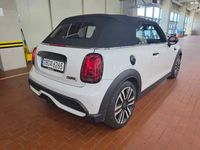 MINI Cooper Convertible 2024, 36745 км, за 20195.45 USD