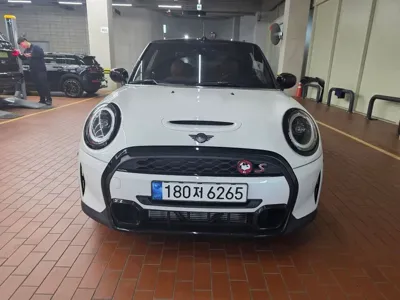 MINI Cooper Convertible 2024, 36745 км, за 20195.45 USD