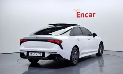 Kia K5 2024, 105287 км, за 10241.16 USD