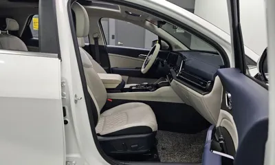 Kia Sportage 2023, 46556 км, за 28554.55 USD - фото 26