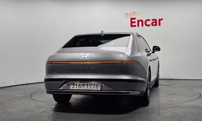 Hyundai Grandeur 2023, 142979 км, за 14205.48 USD
