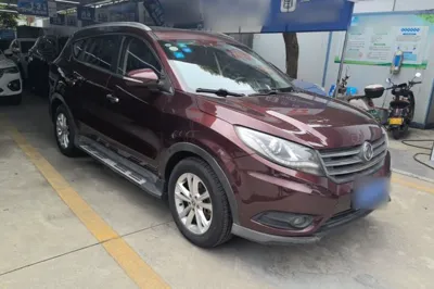 Dongfeng Fengon 580 2016, 137300 км, за 4242 USD