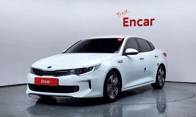 Kia K5 · 2016 год