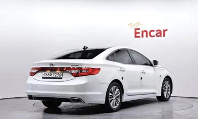 Hyundai Grandeur 2016, 201434 км, за 2980.13 USD