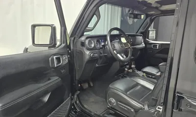 Jeep Wrangler 2021, 68563 км, за 25322.29 USD - фото 11