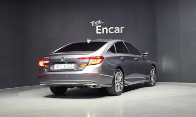 Honda Accord 2018, 186378 км, за 7807.51 USD