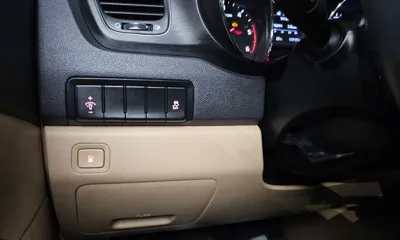 Kia Canival 2019, 117171 км, за 8402.26 USD - фото 19