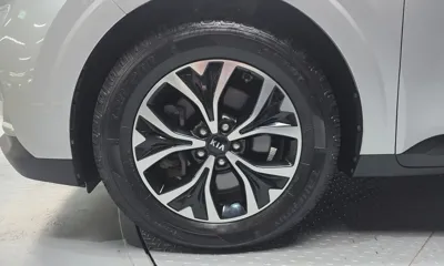 Kia Canival 2021, 49479 км, за 14647.92 USD