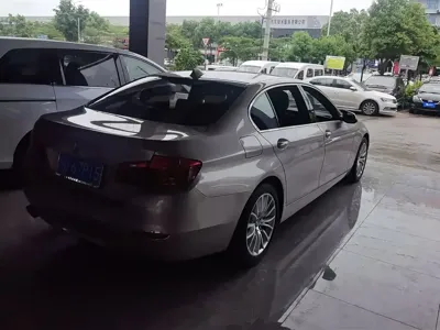 BMW 5 Series 2015, 138000 км, за 11329.97 USD