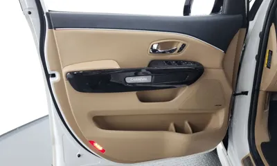Kia Canival 2019, 72964 км, за 15622.95 USD - фото 24