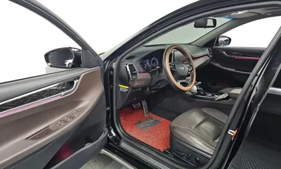 Hyundai Grandeur 2017, 136716 км, за 8589.36 USD - фото 10