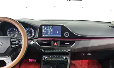 Hyundai Grandeur 2017, 136716 км, за 8589.36 USD - фото 17