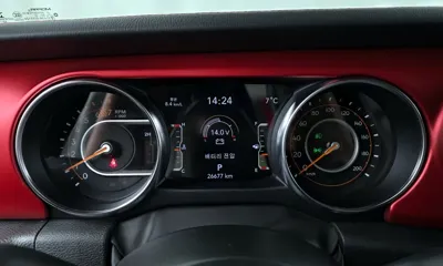 Jeep Wrangler 2023, 26677 км, за 34370.83 USD - фото 8