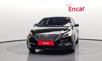 Hyundai Sonata 2015, 213566 км, за 2953.92 USD