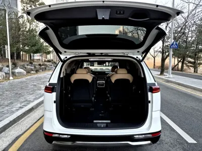 Kia Canival 2023, 102134 км, за 20822.33 USD - фото 7