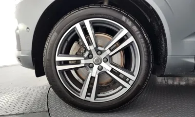 Volvo XC60 2021, 190179 км, за 17161.8 USD