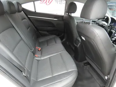 Hyundai Avante 2019, 109622 км, за 6078.62 USD - фото 17