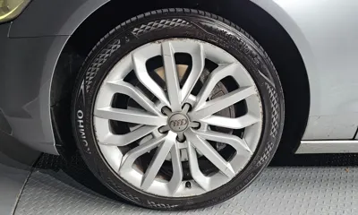 Audi A6 2012, 127096 км, за 4753.53 USD