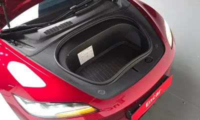 Tesla Model 3 2024, 30779 км, за 31836.68 USD - фото 6