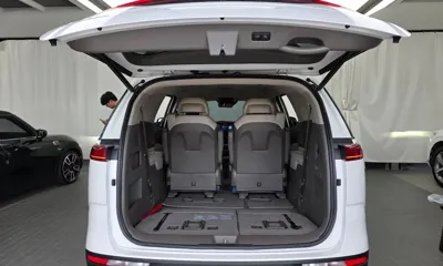 Kia Canival 2023, 78858 км, за 19478.84 USD - фото 20