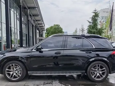 Mercedes-Benz GLE AMG 2023, 22400 км, за 83200.85 USD