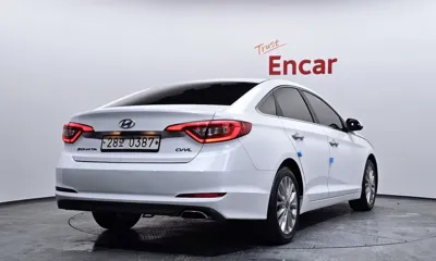 Hyundai Sonata 2017, 136844 км, за 5785.61 USD