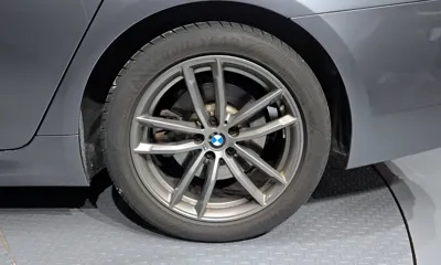 BMW 5-Series 2019, 56313 км, за 21407.33 USD