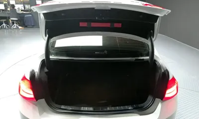 BMW 3-Series 2017, 122547 км, за 9393.06 USD - фото 20