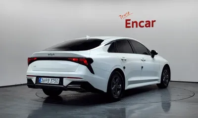 Kia K5 2024, 97251 км, за 11166.17 USD