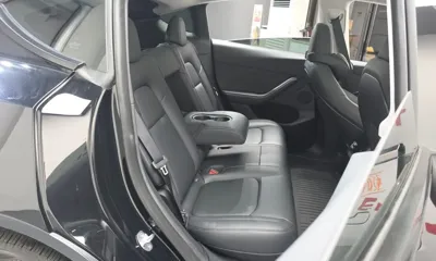 Tesla Model Y 2024, 24576 км, за 27887.92 USD - фото 11