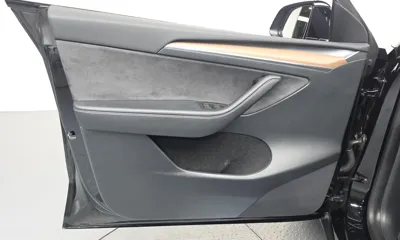Tesla Model Y 2024, 24576 км, за 27887.92 USD - фото 24
