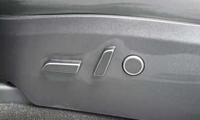 Tesla Model Y 2024, 24576 км, за 27887.92 USD - фото 28