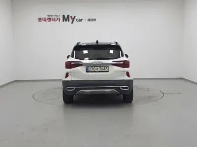 Kia Seltos 2023, 100996 км, за 11376.19 USD