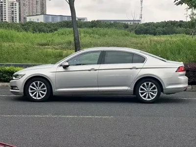 Volkswagen Magotan 2017, 110000 км, за 8090.65 USD