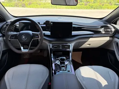 BYD Qin Plus 2025, 37000 км, за 8799.12 USD