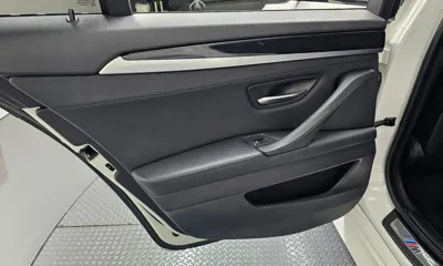 BMW 5-Series 2016, 72631 км, за 12143.89 USD - фото 25