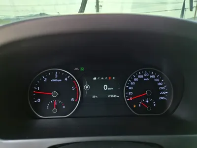 Kia Mohave 2018, 175000 км, за 9247.76 USD - фото 11